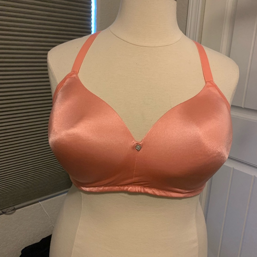 B-22 Breezies Women's Wireless Satin Coral Bra